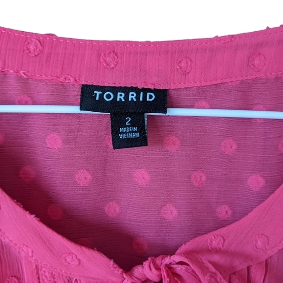Torrid Chiffon Clip Dot Button-Front Blouse Size 2 / 2x / 18-20 - Picture 7 of 10